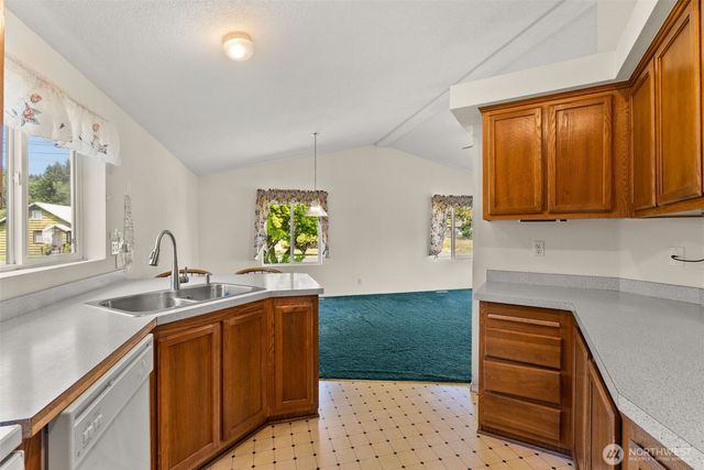 1116 Second Street W, South Bend, WA 98586