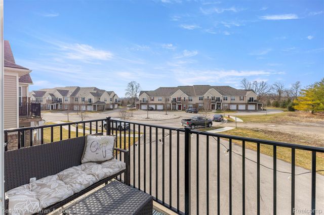 9781 Ridge Run Street 70, Hartland Township, MI 48855