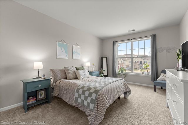 9781 Ridge Run Street 70, Hartland Township, MI 48855