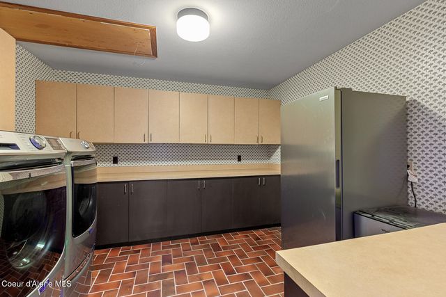 21160 N CIRCLE RD, Rathdrum, ID 83858