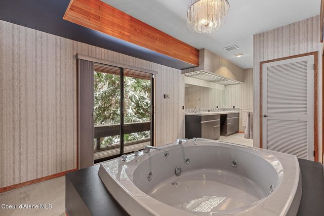 21160 N CIRCLE RD, Rathdrum, ID 83858