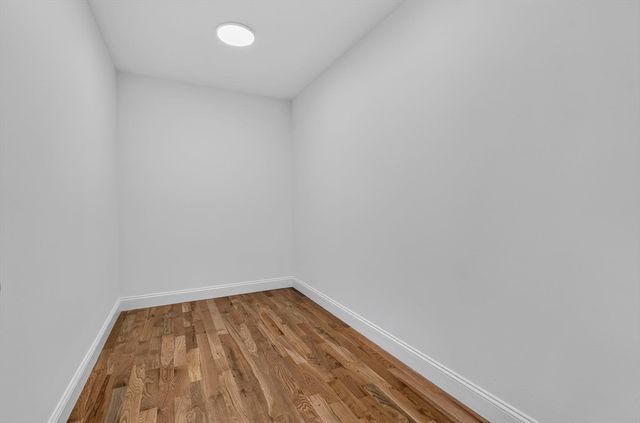 27 Rollins B, Groveland, MA 01834