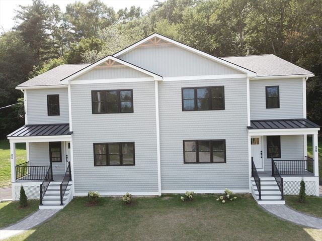 27 Rollins B, Groveland, MA 01834