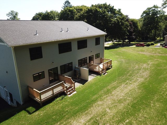 27 Rollins B, Groveland, MA 01834