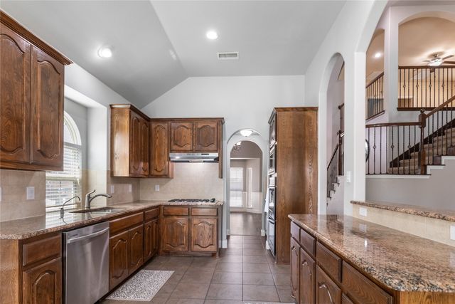 11544 Compton Trail, Fort Worth, TX 76244