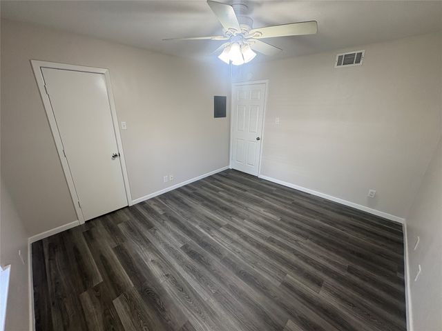904 N Austin Street, Denton, TX 76201