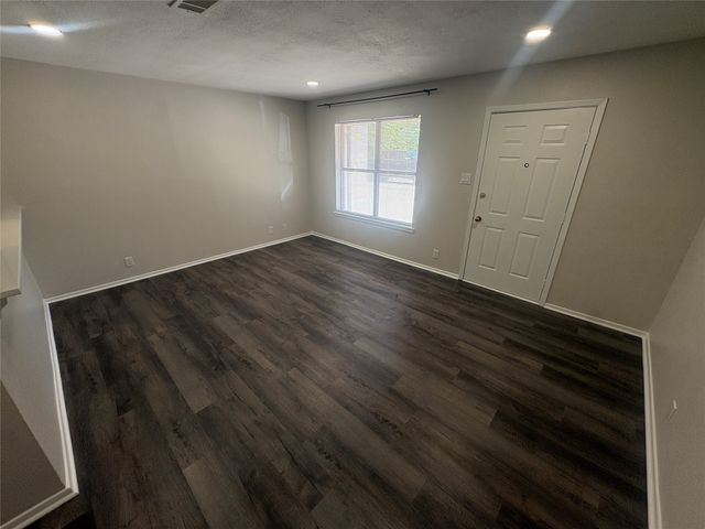 904 N Austin Street, Denton, TX 76201