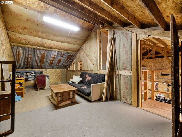 44176 HIGHWAY 30, Astoria, OR 97103