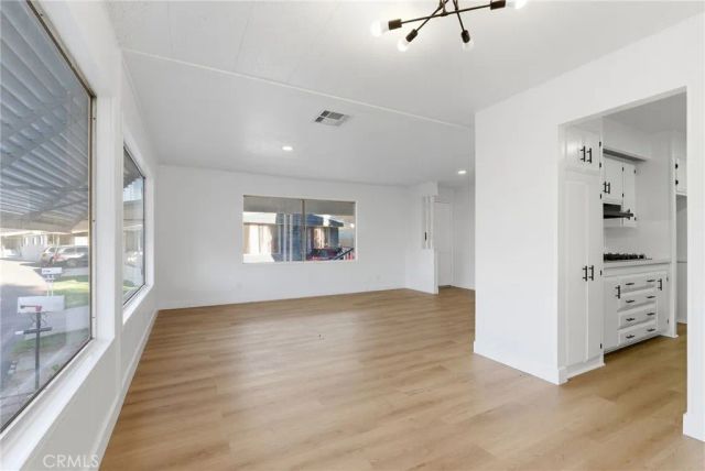 141 E Coronado, Tustin, CA 92780