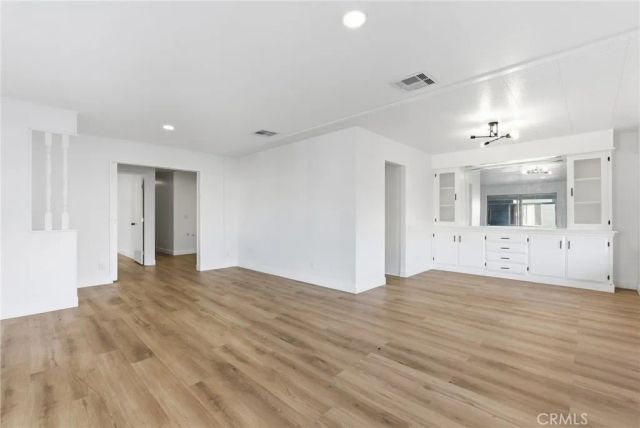 141 E Coronado, Tustin, CA 92780