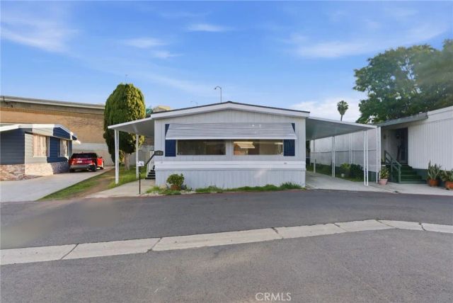 141 E Coronado, Tustin, CA 92780