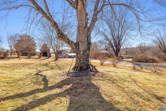 262 VILLAGE DR, Madison, VA 22727