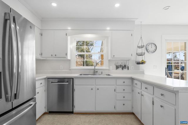 262 VILLAGE DR, Madison, VA 22727