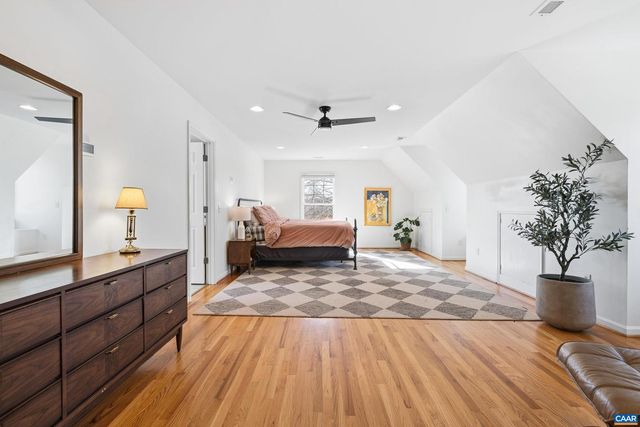 262 VILLAGE DR, Madison, VA 22727