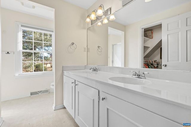 262 VILLAGE DR, Madison, VA 22727