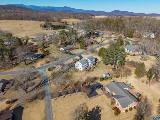 262 VILLAGE DR, Madison, VA 22727