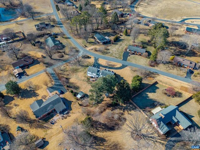 262 VILLAGE DR, Madison, VA 22727