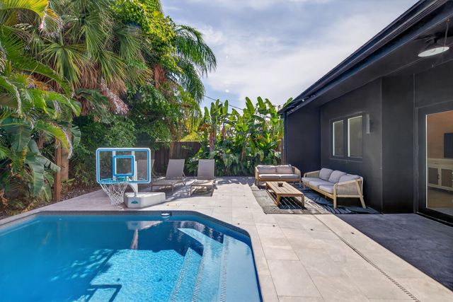 2112 Manatee Drive, Fort Lauderdale, FL 33316