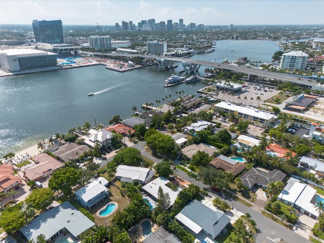 2112 Manatee Drive, Fort Lauderdale, FL 33316