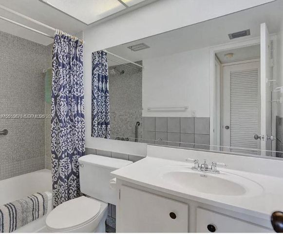 4047 NW 16 403 403, Lauderhill, FL 33313