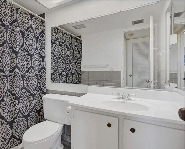 4047 NW 16 403 403, Lauderhill, FL 33313