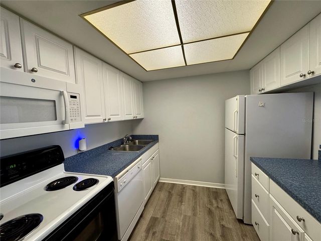 6006 1ST AVENUE S 21, St Petersburg, FL 33707