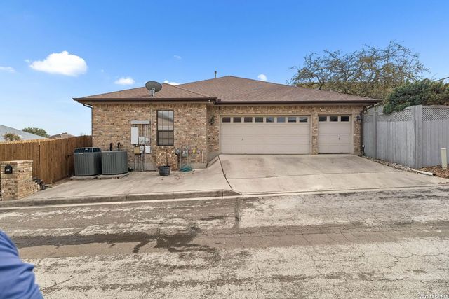 5923 Windy Cove, Windcrest, TX 78239