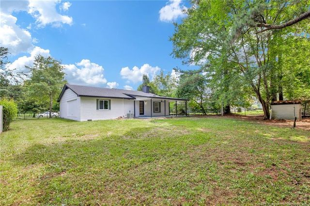 6541 Green Meadow Road, Fayetteville, NC 28304
