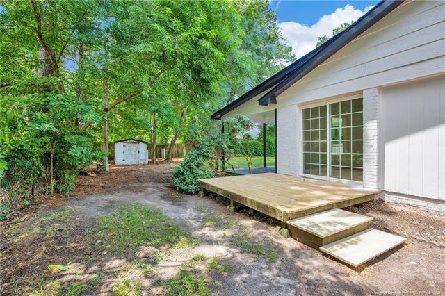 6541 Green Meadow Road, Fayetteville, NC 28304