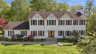 28 Sassinoro Drive, Putnam Valley, NY 10579