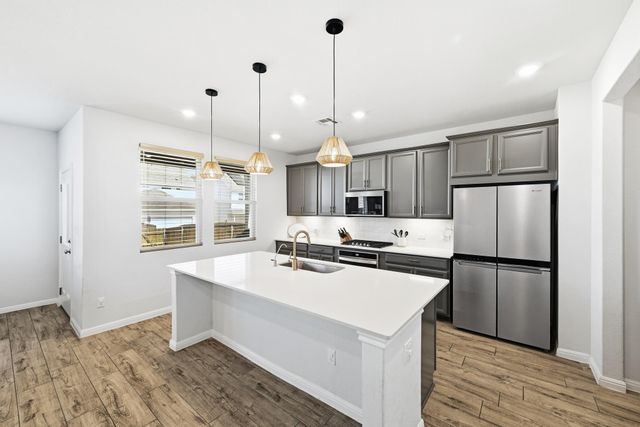 2033 Winston WAY, Leander, TX 78641