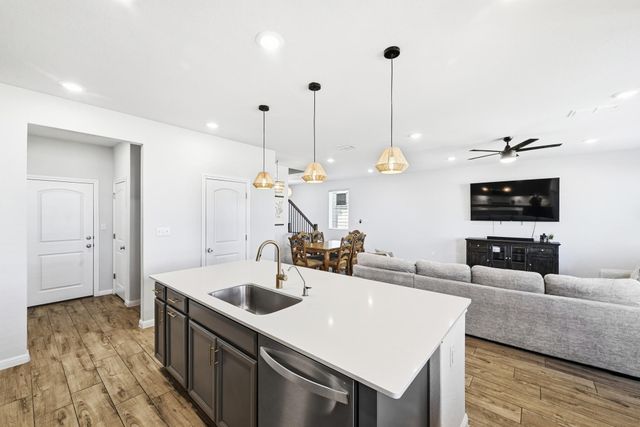 2033 Winston WAY, Leander, TX 78641