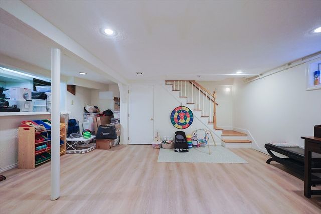 26B Plesant St B, Wellesley, MA 02482