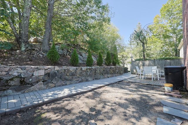 26B Plesant St B, Wellesley, MA 02482