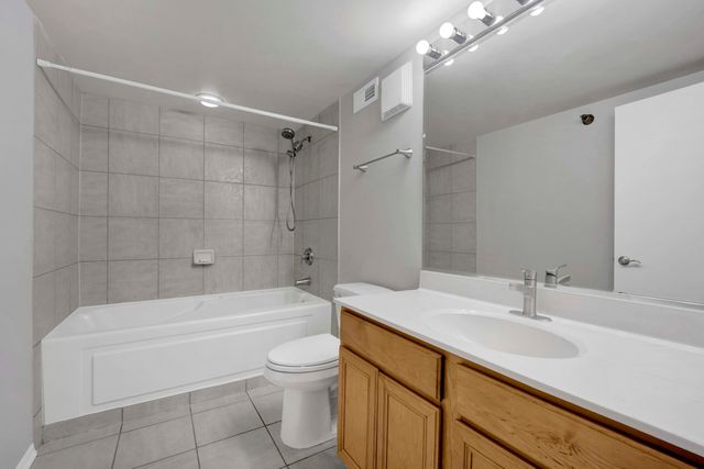 625 W JACKSON Boulevard 806, Chicago, IL 60661