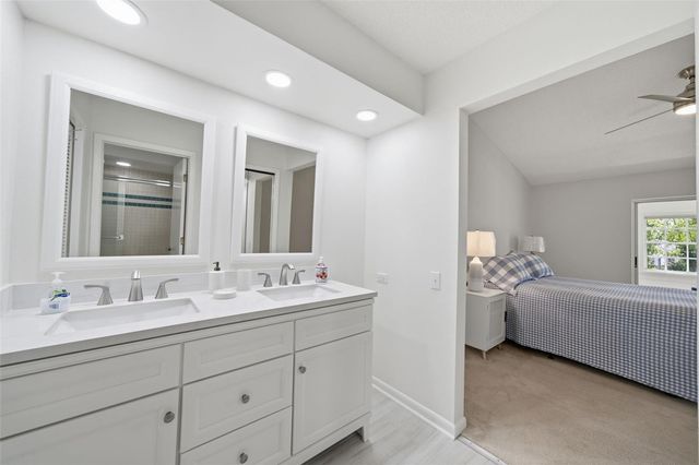 50 PELICAN PLACE 50, Clearwater, FL 33756