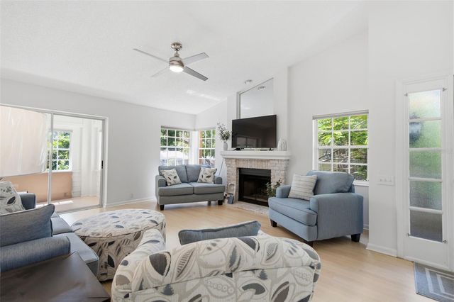 50 PELICAN PLACE 50, Clearwater, FL 33756