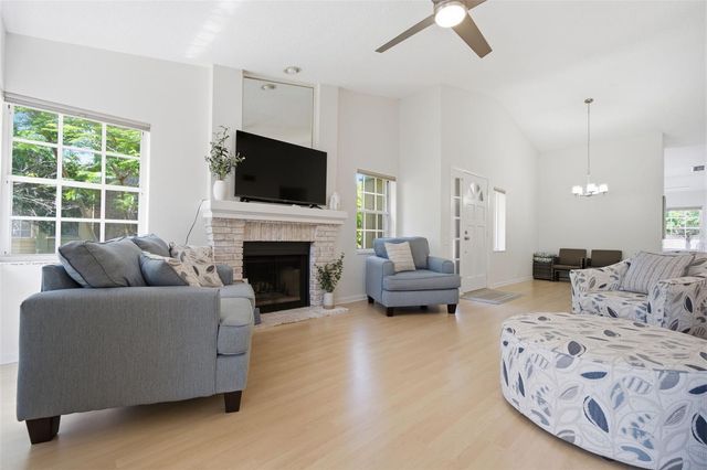 50 PELICAN PLACE 50, Clearwater, FL 33756