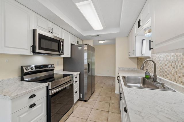 12807 WILLOWDALE WAY, Hudson, FL 34667