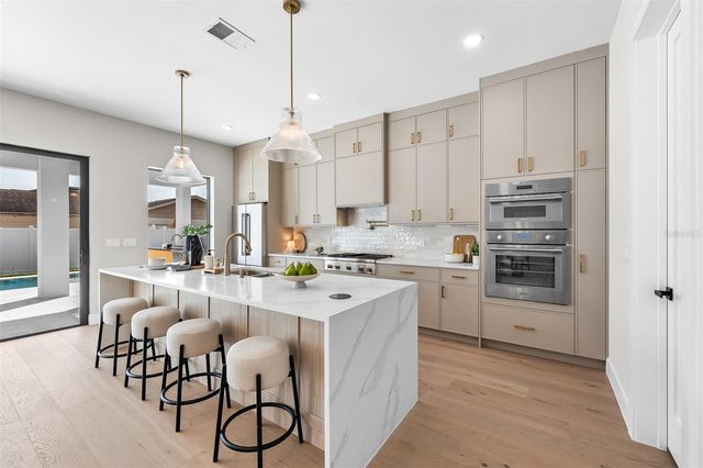 1326 W NEW HAMPSHIRE STREET, Orlando, FL 32804