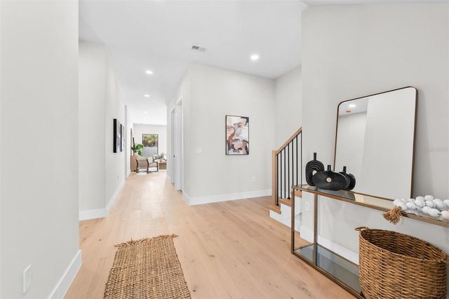 1326 W NEW HAMPSHIRE STREET, Orlando, FL 32804