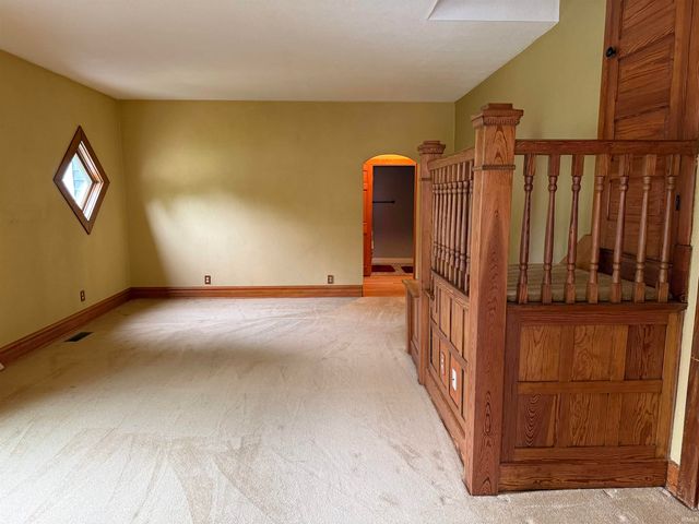225 S Franklin Street, Knightstown, IN 46148