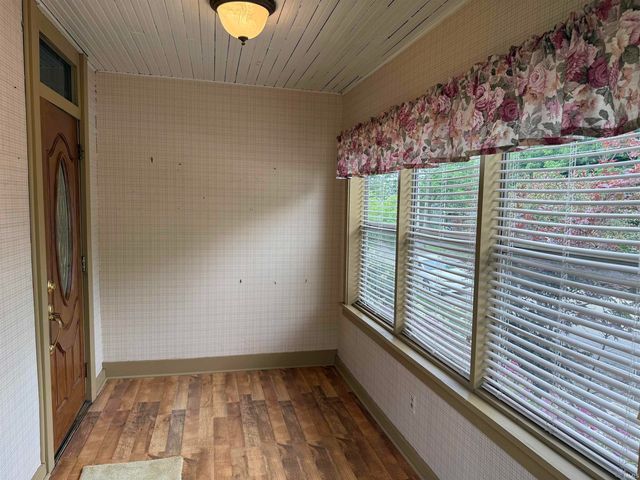 225 S Franklin Street, Knightstown, IN 46148