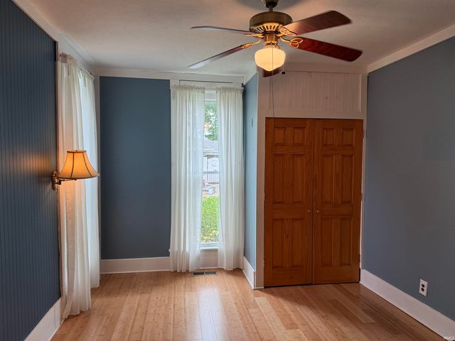 225 S Franklin Street, Knightstown, IN 46148