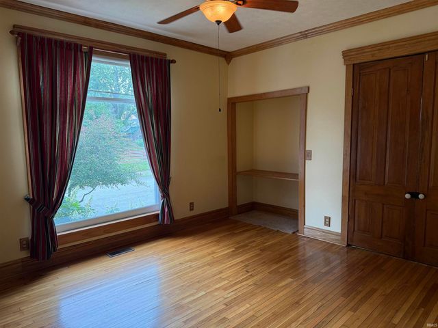 225 S Franklin Street, Knightstown, IN 46148