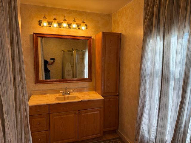 225 S Franklin Street, Knightstown, IN 46148