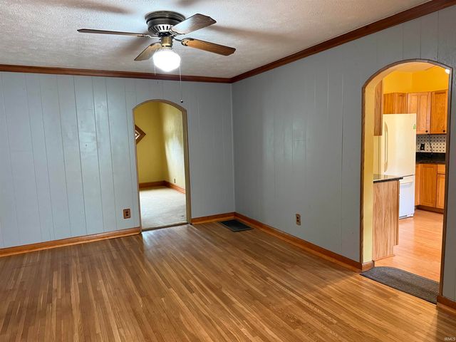 225 S Franklin Street, Knightstown, IN 46148