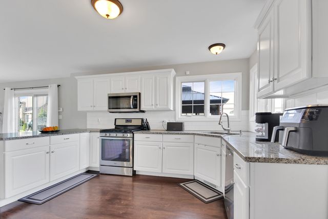 99 Bergamo Lane, Crown Point, IN 46307