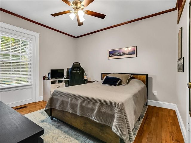 2 Lexington St, Woburn, MA 01801