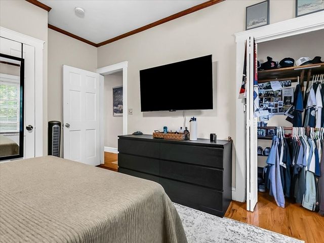 2 Lexington St, Woburn, MA 01801